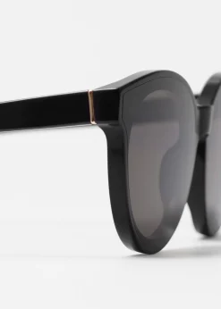 Abgerundete Sonnenbrille aus Acetat