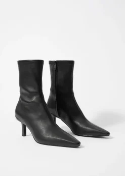 Ankle Boots aus Leder mit Stretch-Anteil