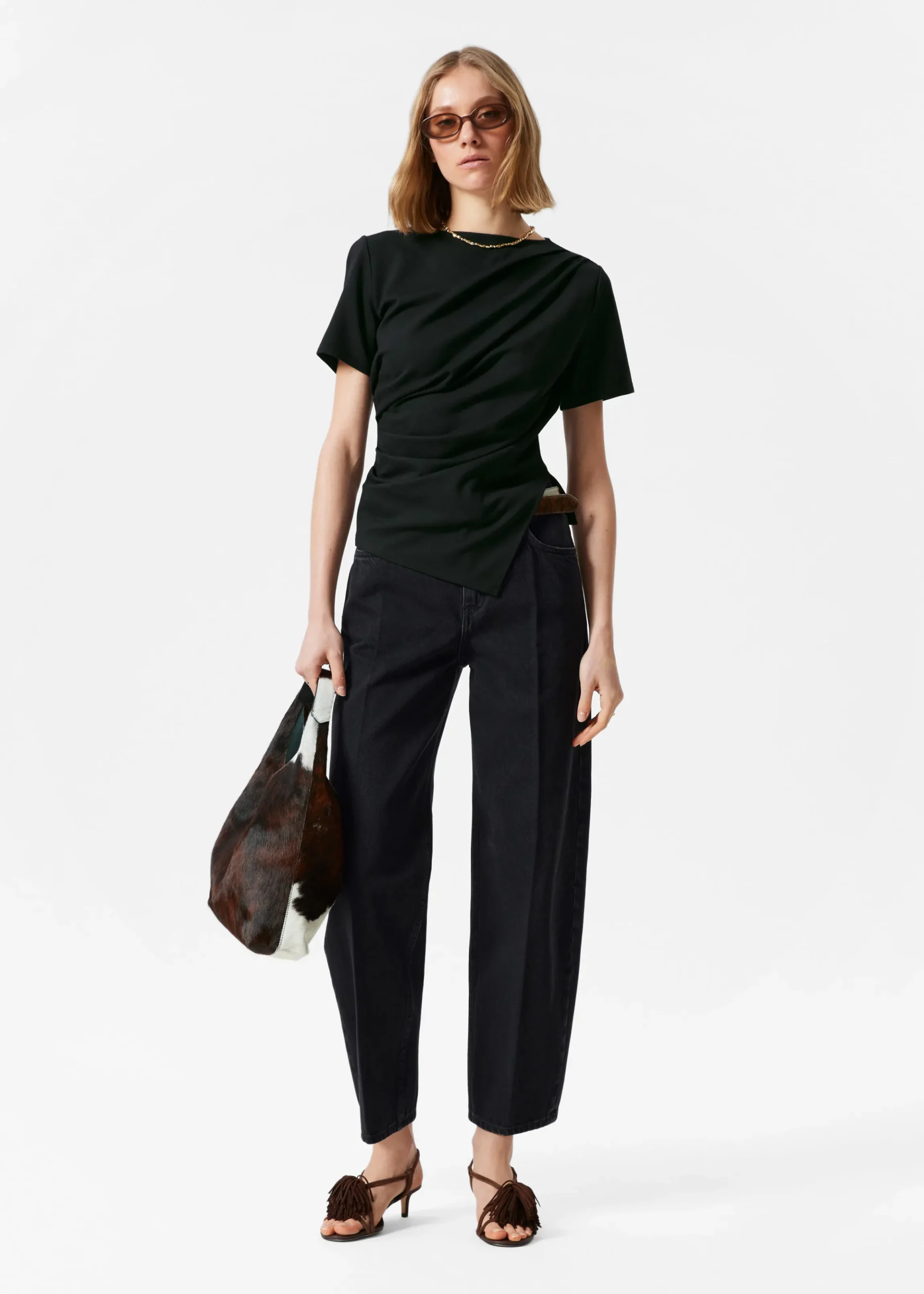 Asymmetrisches T-Shirt mit Drapierung