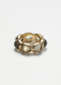 Auffälliger Ring mit Schmucksteinen