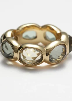 Auffälliger Ring mit Schmucksteinen