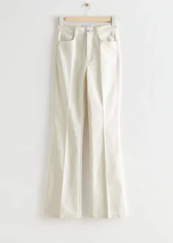 Ausgestellte Baumwollhose