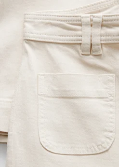 Ausgestellte Jeans mit hohem Bund