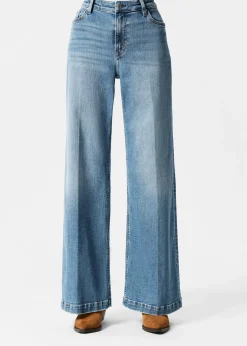 Ausgestellte Jeans mit hohem Bund