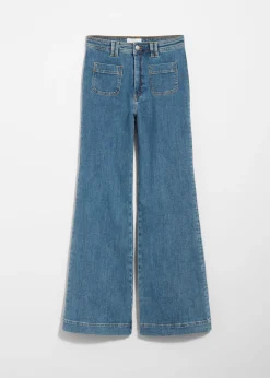 Ausgestellte Jeans mit hohem Bund