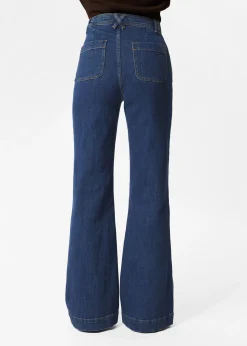 Ausgestellte Jeans mit hohem Bund