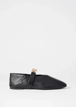 Ballerinas aus Leder mit Verzierungen