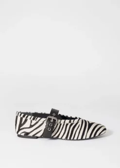 Ballerinas mit Zebramuster