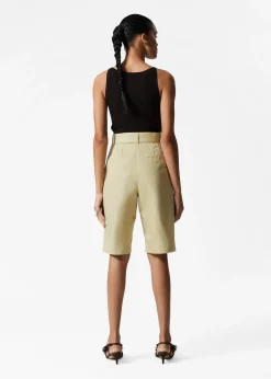 Bermuda-Shorts mit Falten