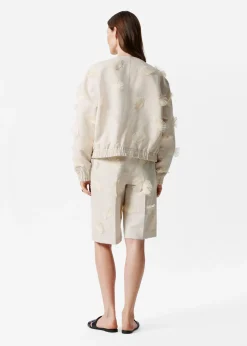 Bestickte Jacke aus einer Leinenmischung