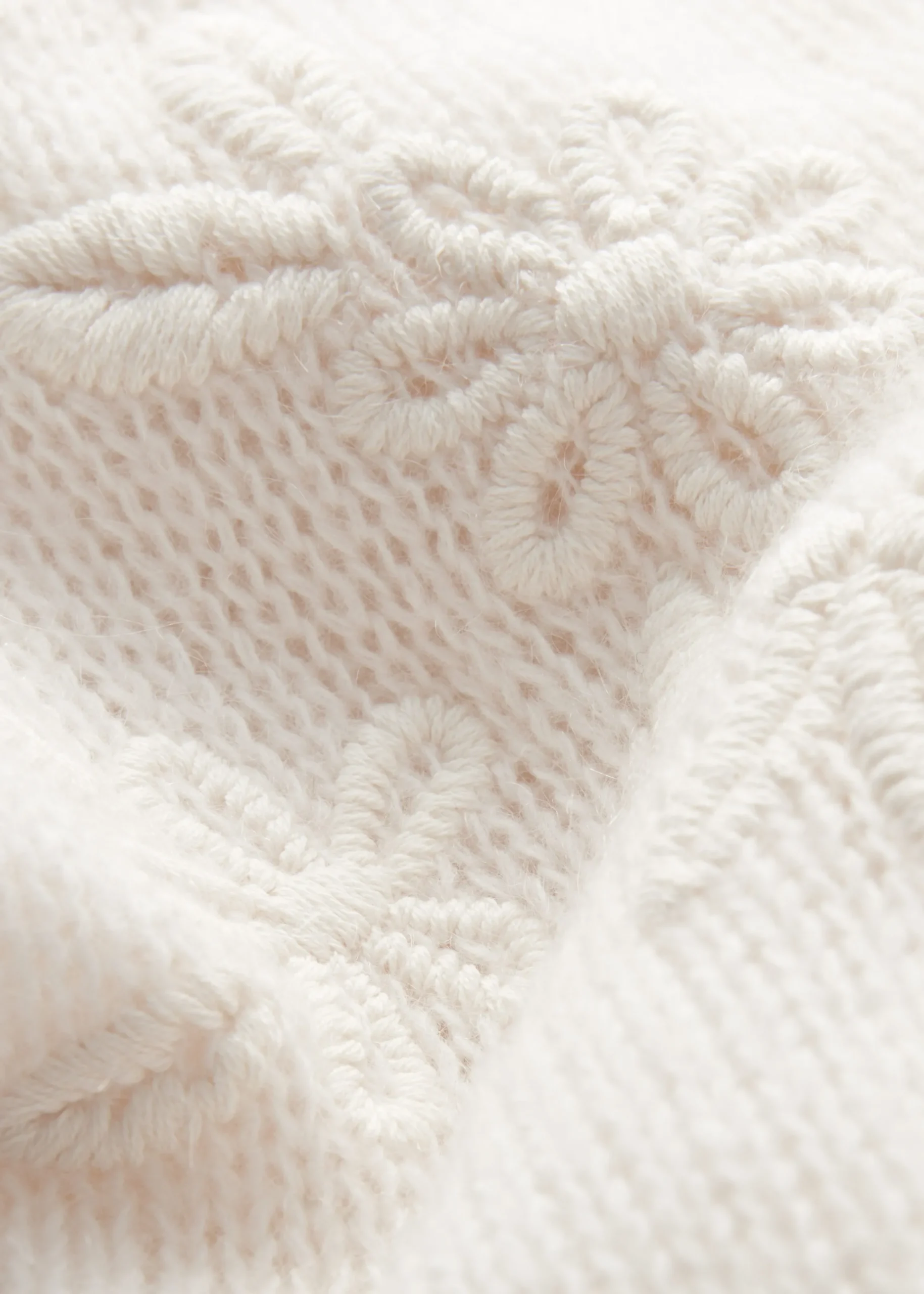 Bestickter Pullover aus Mohair-Mix