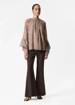 Bluse mit Volants und Stehkragen