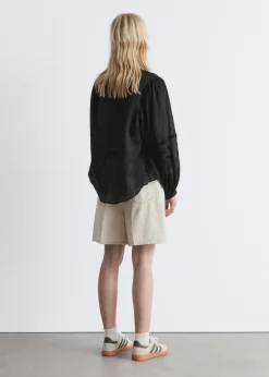 Bluse mit voluminösen Ärmeln