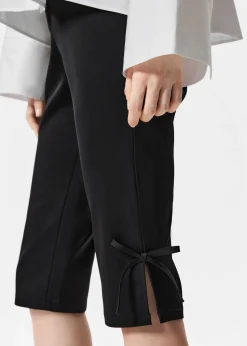 Caprihose mit Bändern
