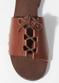 Clogs zum Schnüren