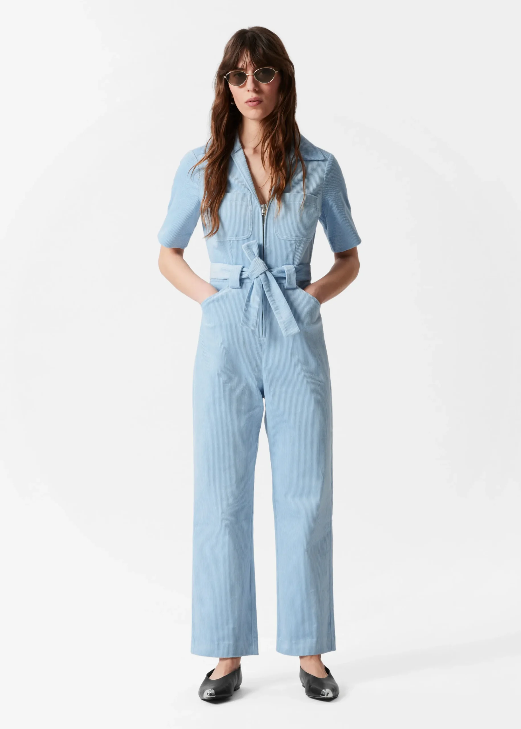 Cord-Jumpsuit mit Gürtel