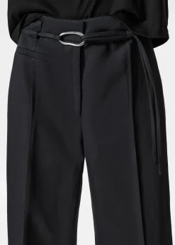 Elegante Hose mit Bindegürtel