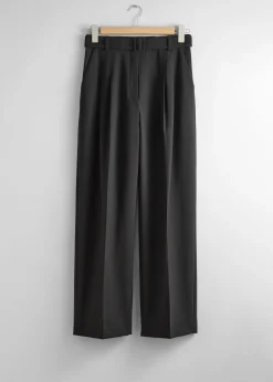 Elegante Hose mit Gürtel