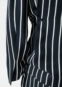 Eleganter Blazer mit breiten Schultern