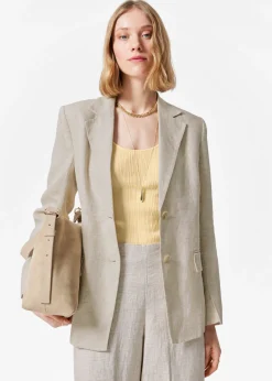 Figurbetonter Leinenblazer