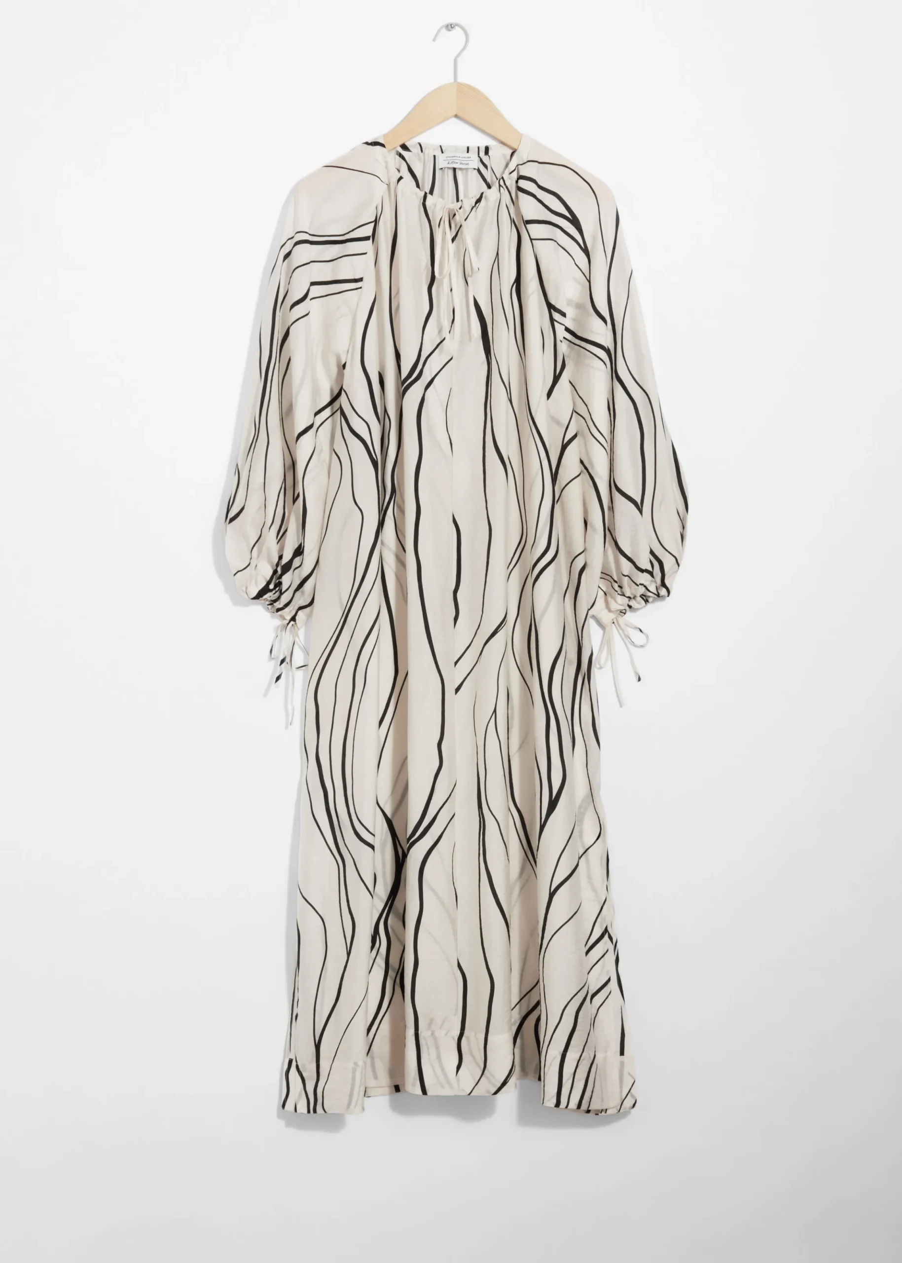 Fließendes Oversized-Midikleid