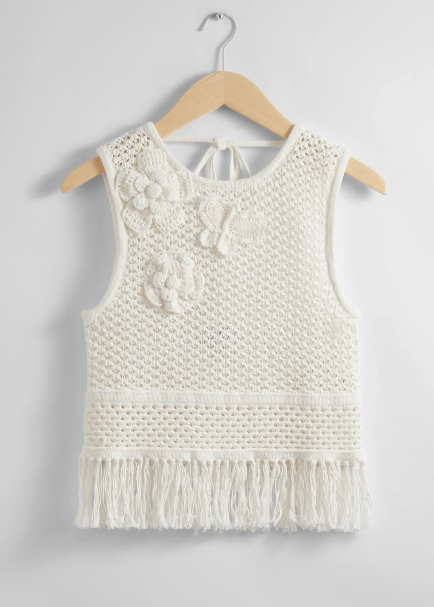 Gehäkeltes Tanktop mit Fransen