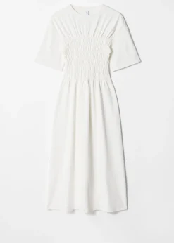 Gesmoktes Midikleid