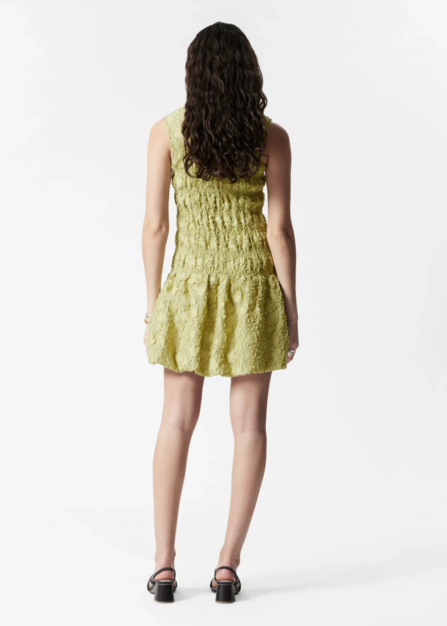 Gesmoktes Minikleid