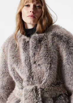 Jacke aus Fellimitat mit Gürtel