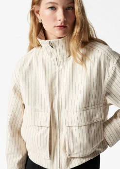 Jacke mit aufgesetzten Taschen