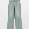 Jeans mit hohem Bund und weitem Bein