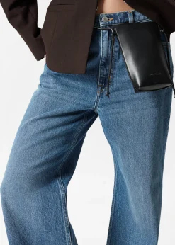 Jeans mit weitem Bein