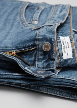 Jeans mit weitem Bein