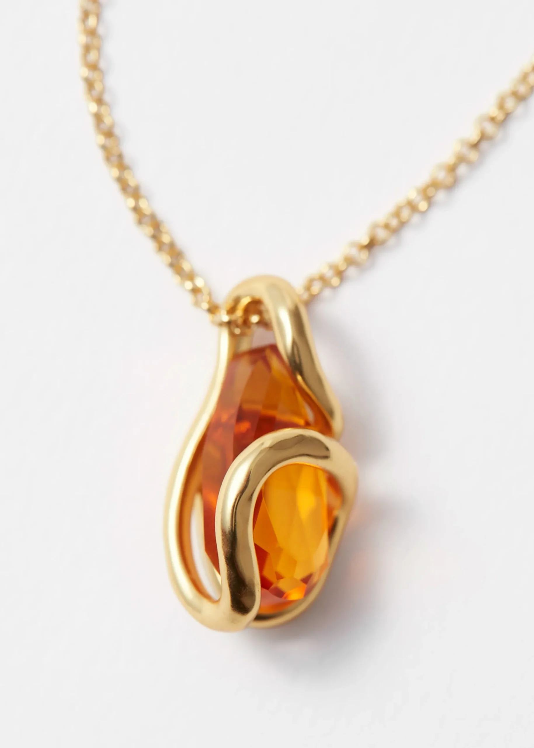 Kette mit Glassteinanhänger