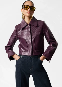 Kurze Jacke mit aufgesetzten Taschen