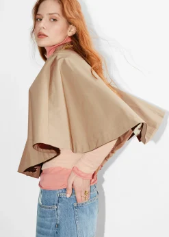 Kurzes Cape im Trench-Stil