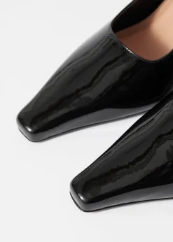 Lacklederpumps mit Slingback-Riemen