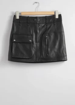 Leder-Minirock im Utility-Stil