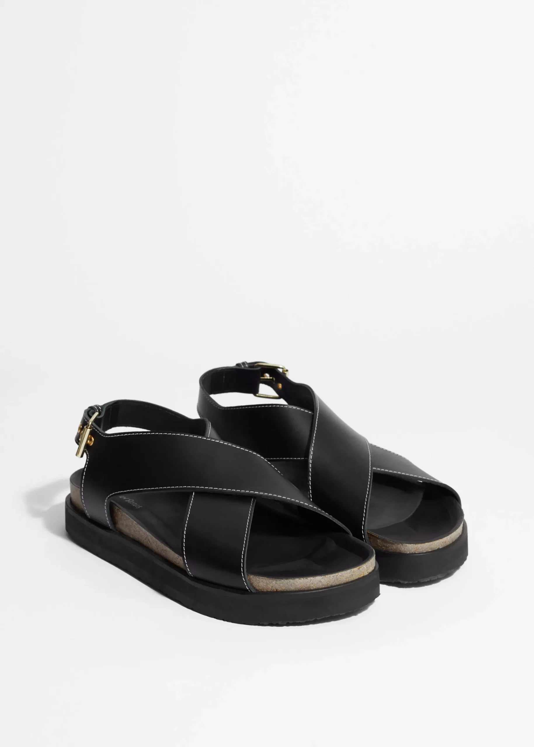 Ledersandalen mit überkreuzten Riemen