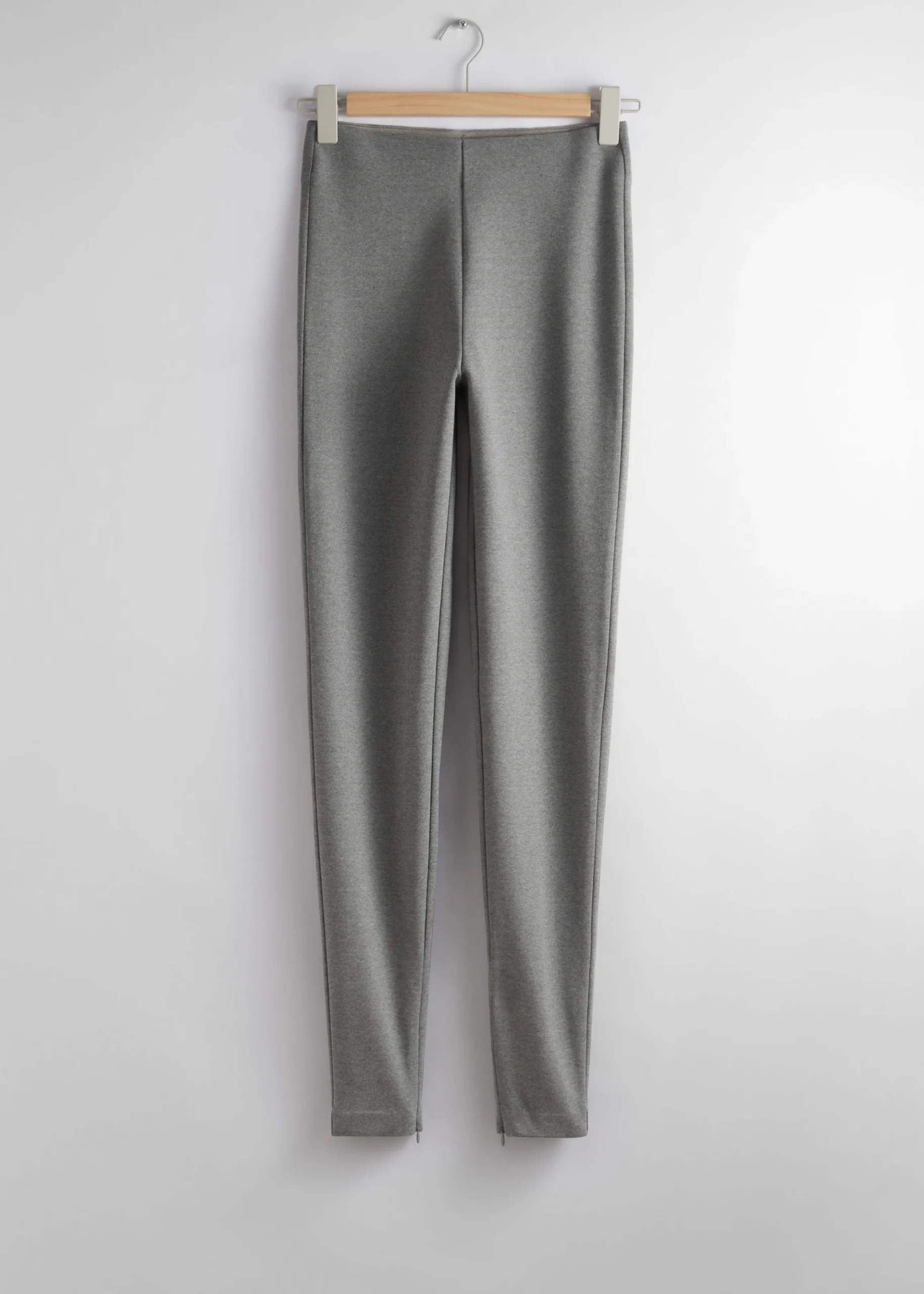 Leggings mit Reißverschluss an den Knöcheln