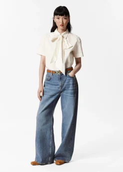 Locker geschnittene Jeans mit weitem Bein
