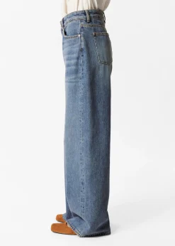 Locker geschnittene Jeans mit weitem Bein