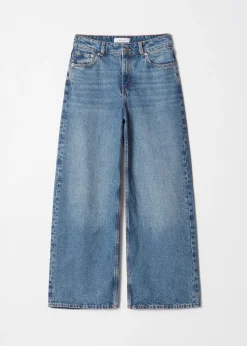 Locker geschnittene Jeans mit weitem Bein