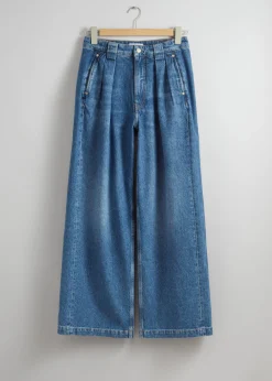 Locker geschnittene, weite Jeans
