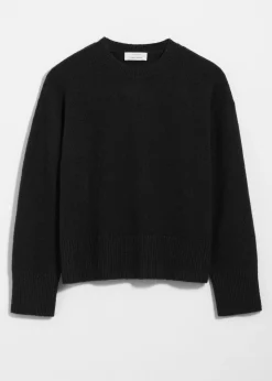 Locker geschnittener Strickpullover