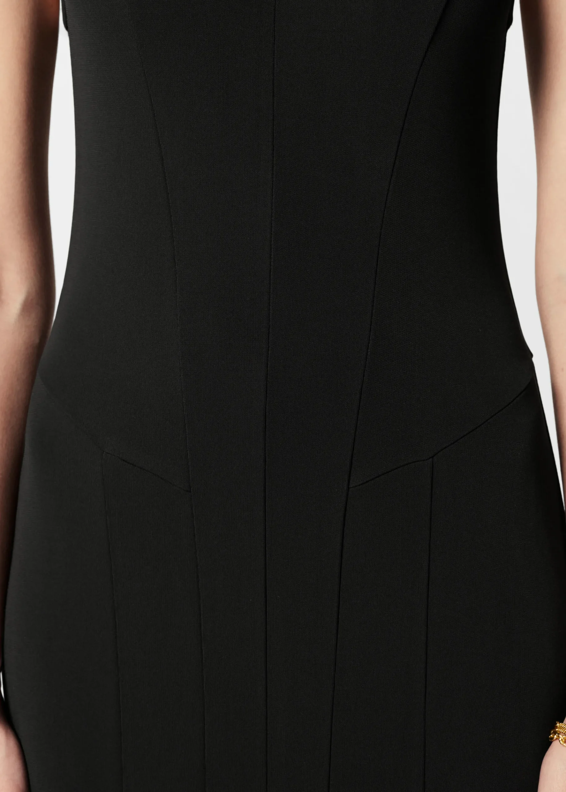 Maxikleid mit Schnittnähten
