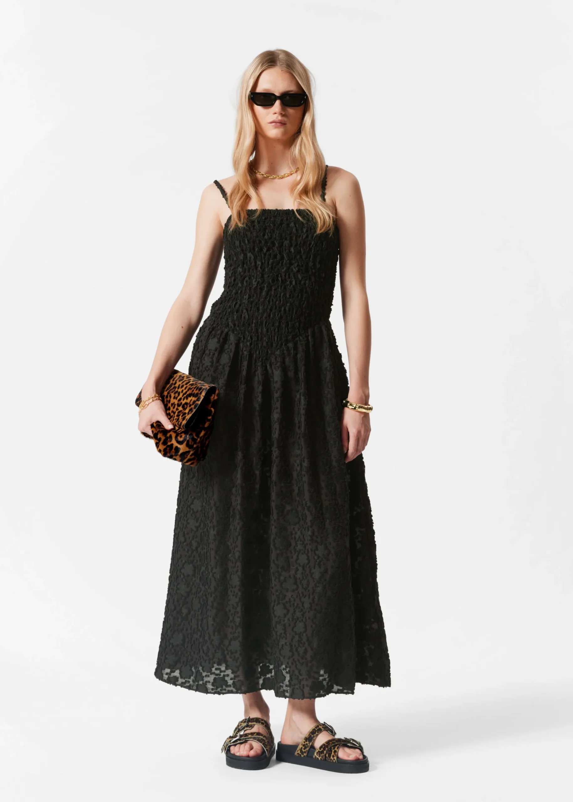 Maxikleid mit Smok-Details