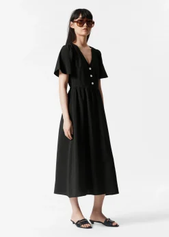 Midikleid mit V-Ausschnitt