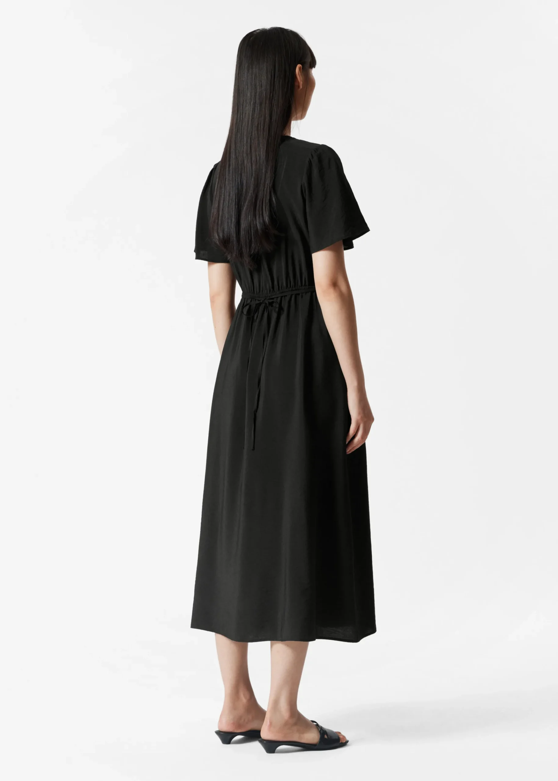 Midikleid mit V-Ausschnitt