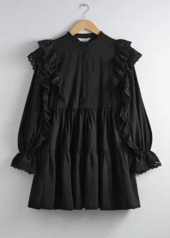 Minikleid mit Rüschen